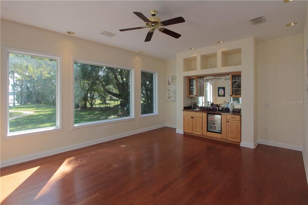 17905 Crawley Road Odessa, FL 33556 - Photo 13 of 25 Gallery Image 13