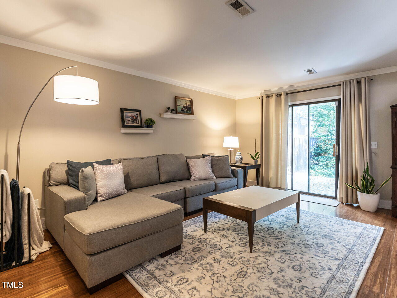 3903 Wendy Lane Raleigh, NC 27606 - Photo 12 of 35 007-1280x960-family-room