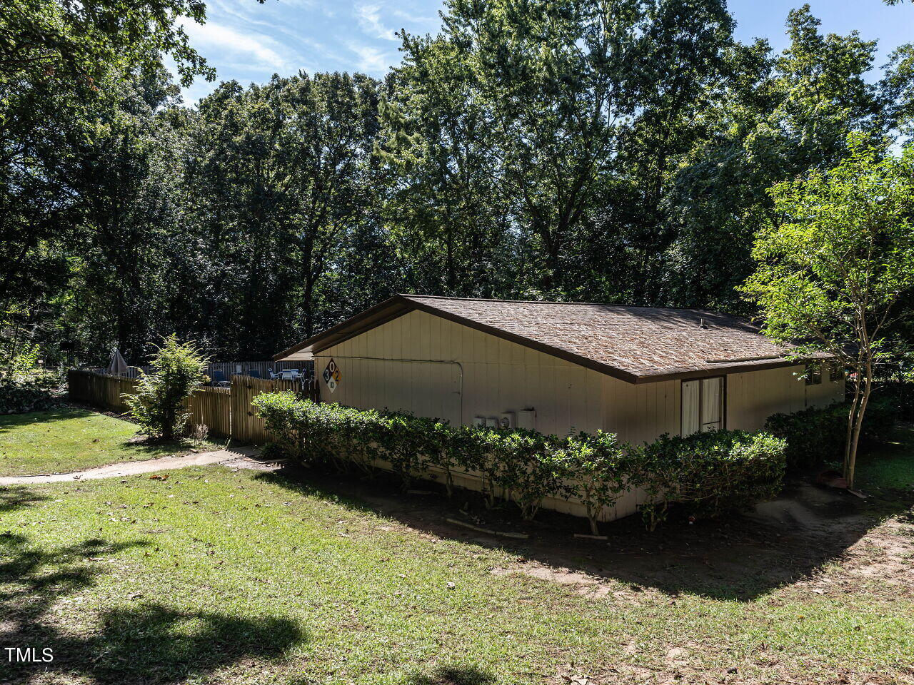3903 Wendy Lane Raleigh, NC 27606 - Photo 30 of 35 028-1280x960-wendy-ridge-clubhouse