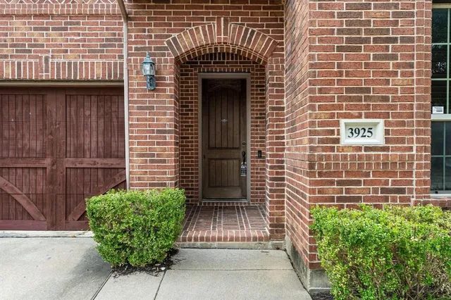 a view of entrance of the building