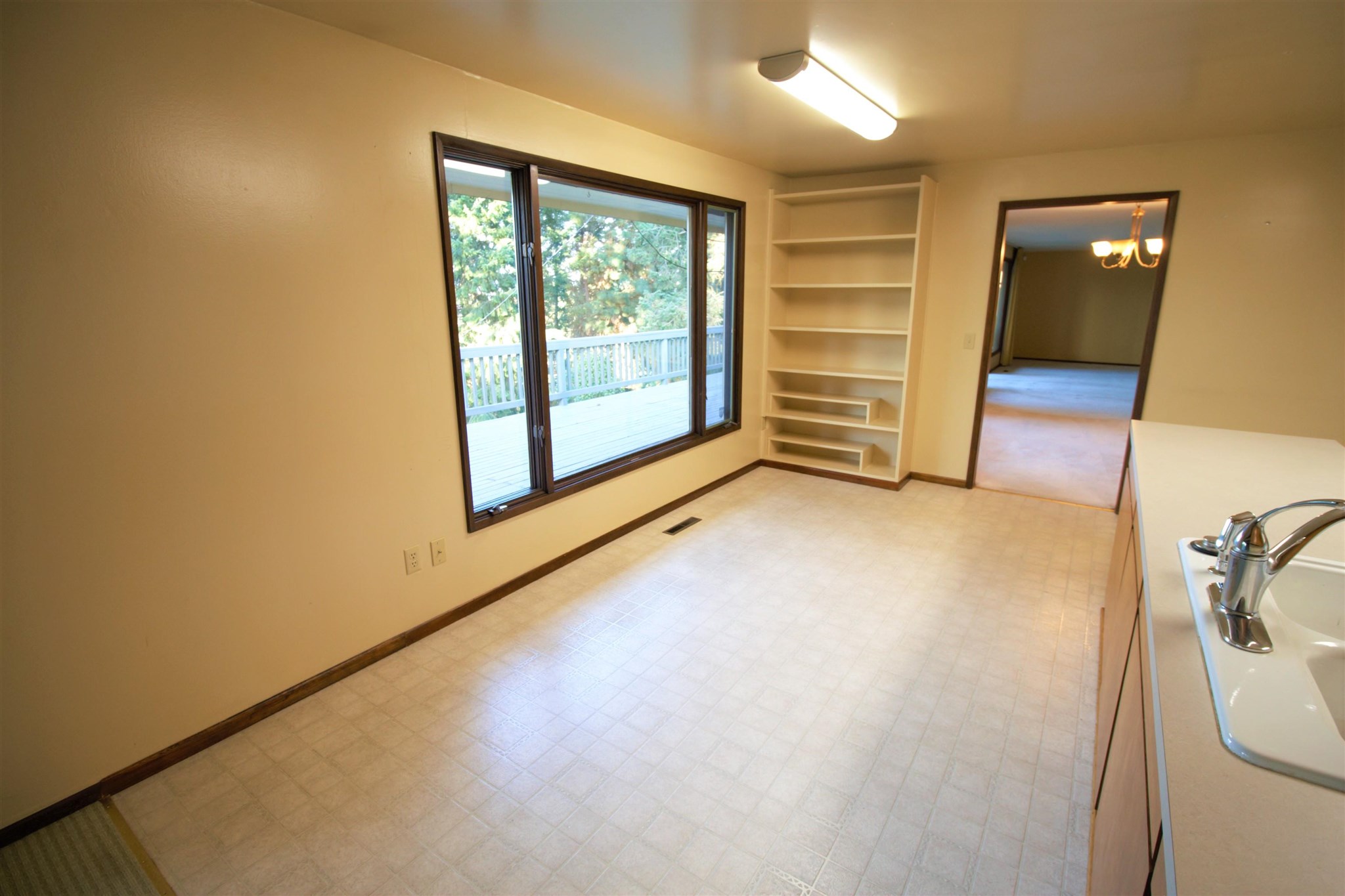 1428 West Toni Rae Drive Spokane, WA 99218 - Photo 14 of 27 Gallery Image 14