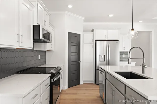 $419,900 | 8122 Farming Way, Charlestown, IN 47111