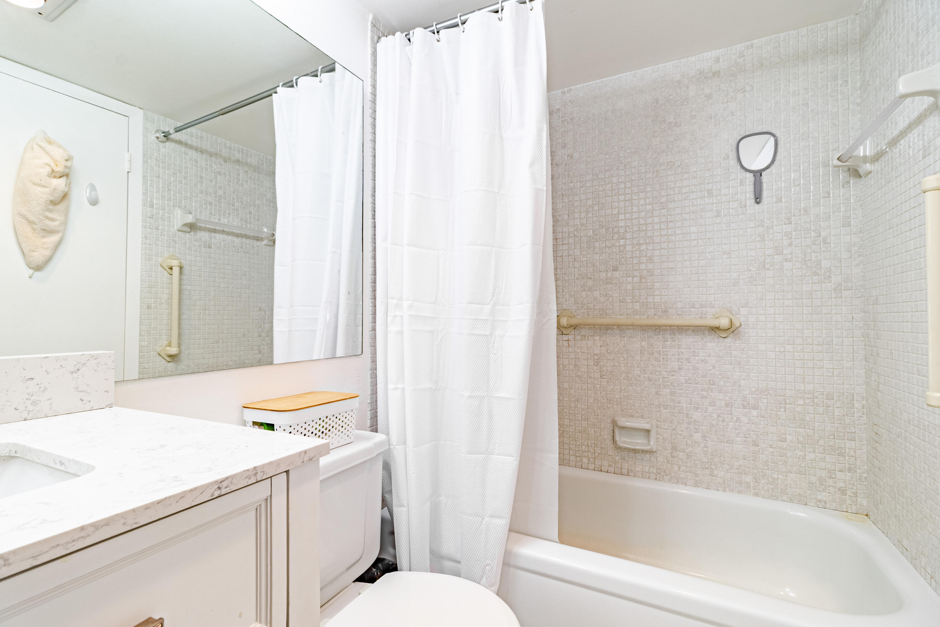 269 Suffolk F, Unit 269 Boca Raton, FL 33434 - Photo 15 of 16 R62_0737-HDR