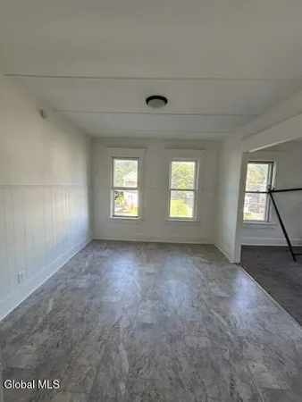 $1,200 | 169 Kingsboro Avenue, Gloversville, NY 12078