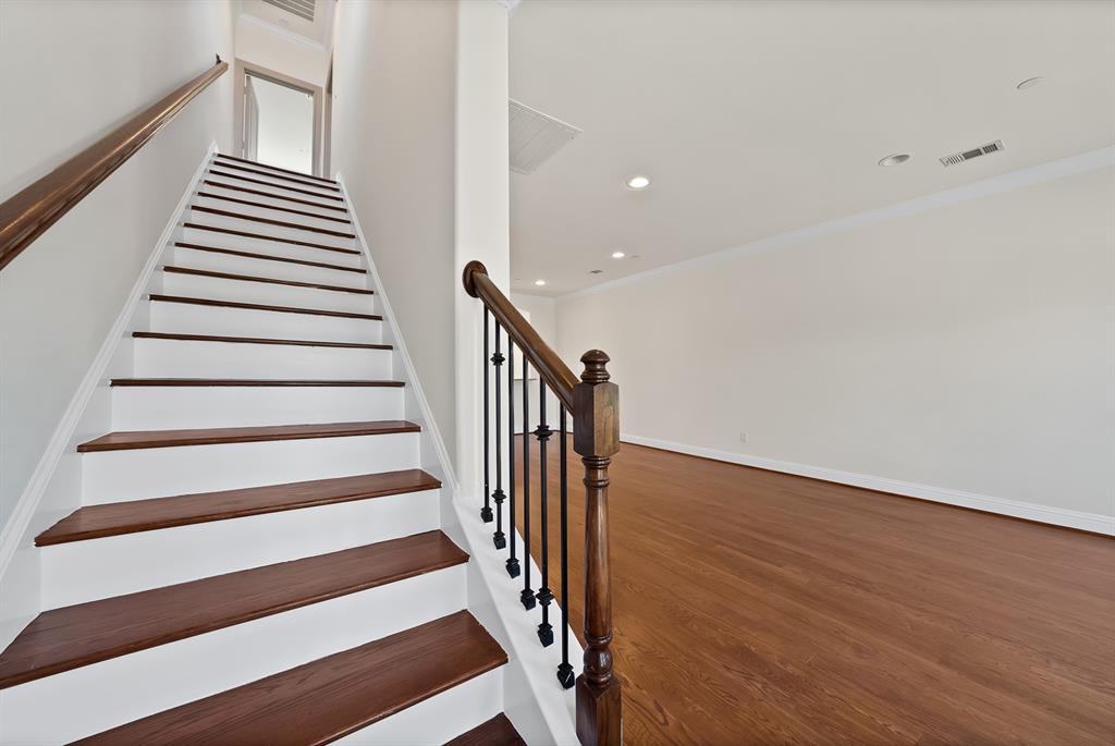 5747 Prospect Avenue, Unit B Dallas, TX 75206 - Photo 22 of 40 a view of entryway with wooden floor