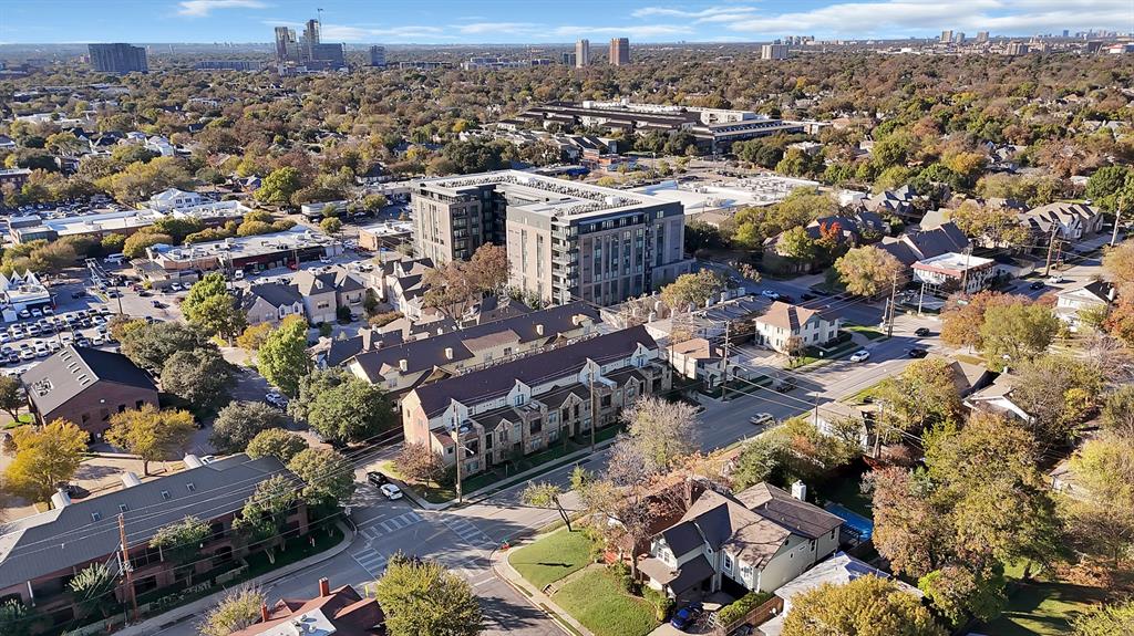 5747 Prospect Avenue, Unit B Dallas, TX 75206 - Photo 38 of 40 an aerial view of a city with lots of residential buildings