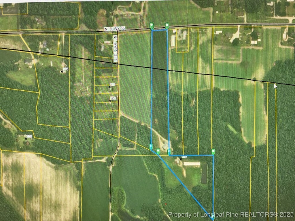 55 Nc Highway Dunn, NC 28334 - Photo 3 of 4 a bathroom with a shower and a bath tub