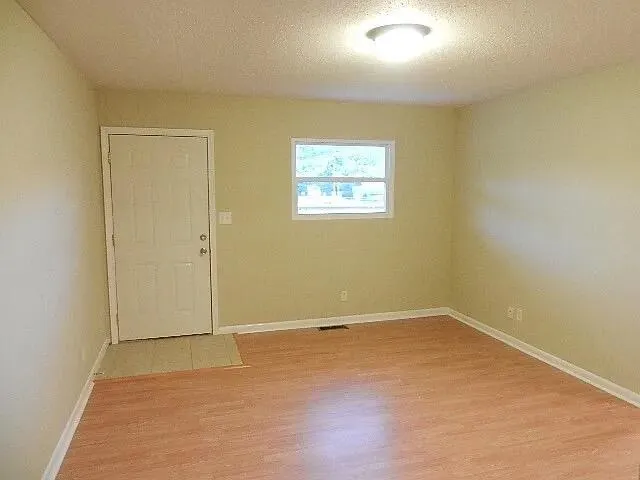 $299,000 | 9821 Colony Park Lane, Soddy Daisy, TN 37379