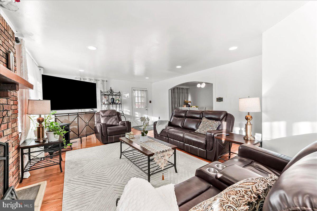 13 Alvil Road Wilmington, DE 19805 - Photo 4 of 32