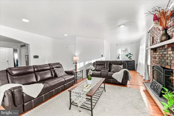 $375,000 | 13 Alvil Road, Wilmington, DE 19805