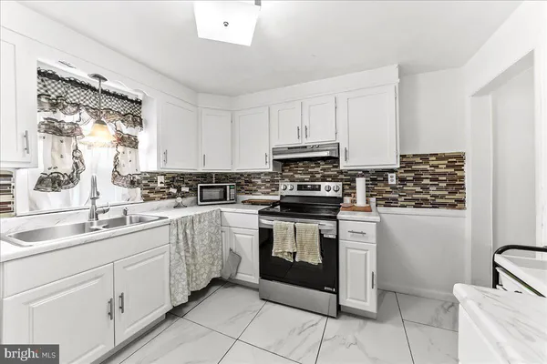 $375,000 | 13 Alvil Road, Wilmington, DE 19805