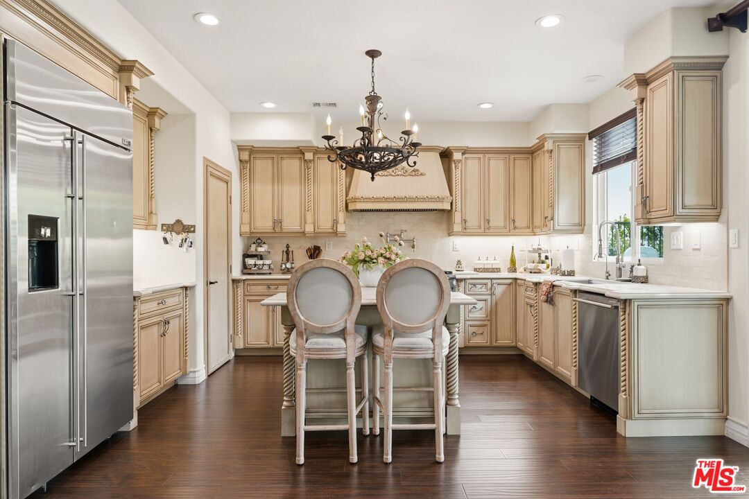 11564 Apulia Court Porter Ranch, CA 91326 - Photo 15 of 52