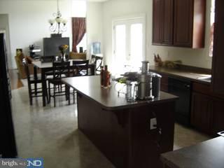 326 Palton Road Bensalem, PA 19020 - Photo 2 of 6 Gallery Image 2