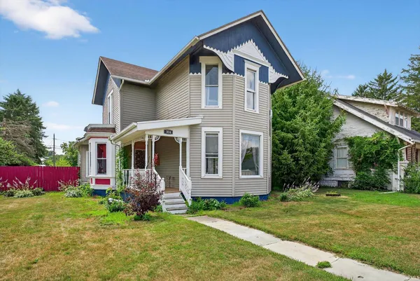 $199,000 | 314 Roosevelt Road, Walkerton, IN 46574