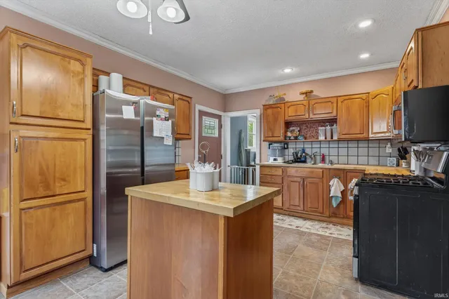 $199,000 | 314 Roosevelt Road, Walkerton, IN 46574