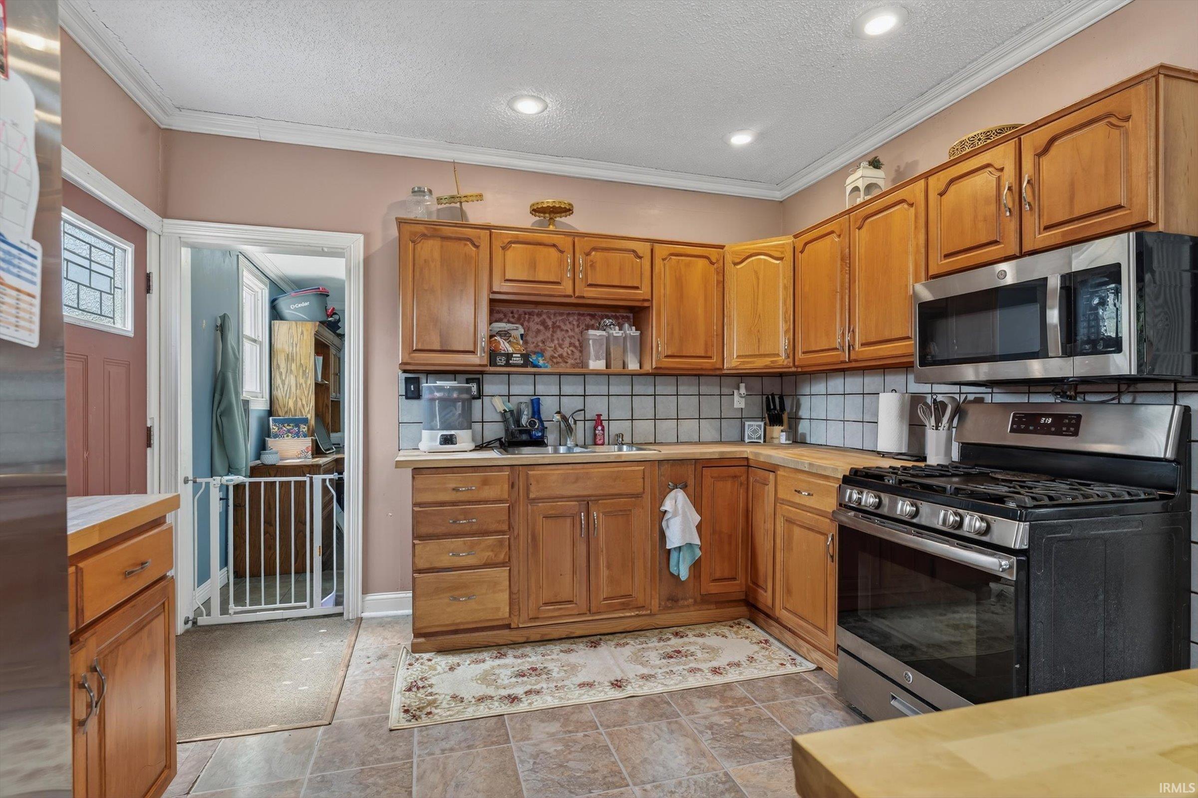 314 Roosevelt Road Walkerton, IN 46574 - Photo 13 of 30