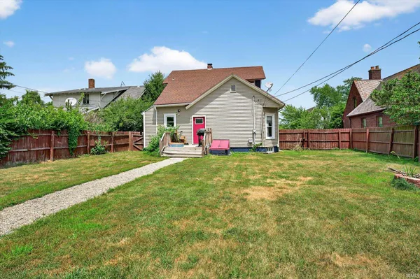 $199,000 | 314 Roosevelt Road, Walkerton, IN 46574