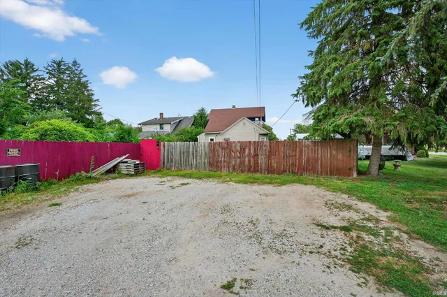 $199,000 | 314 Roosevelt Road, Walkerton, IN 46574