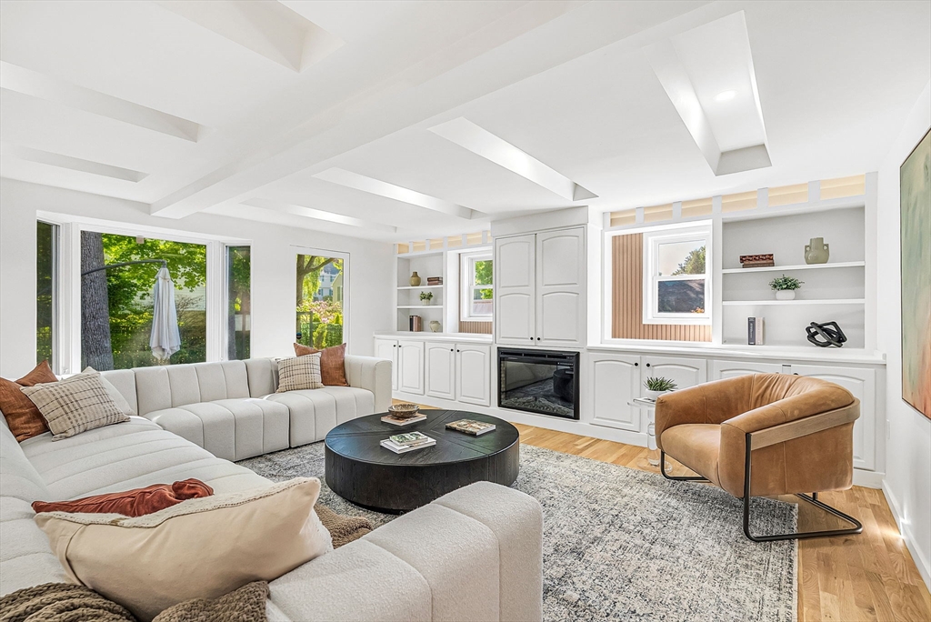 31 Alba Road Wellesley, MA 02481 - Photo 10 of 32