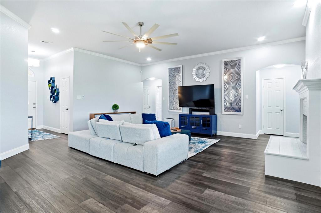 9316 Rhea Court White Settlement, TX 76108 - Photo 6 of 25
