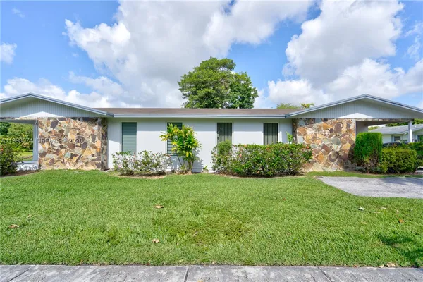 $4,200 | Pinecrest, Pinecrest, FL 33156