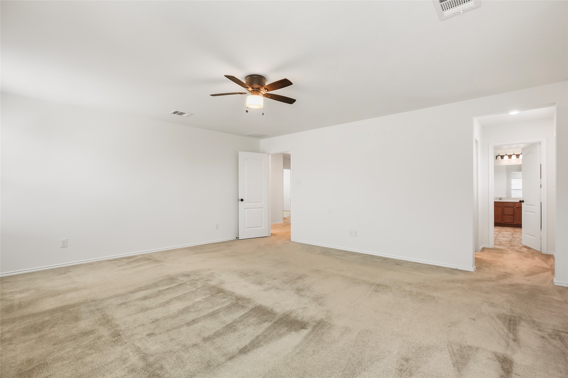 18917 Rushmore Street Manor, TX 78653 - Photo 14 of 28 a view of an empty room