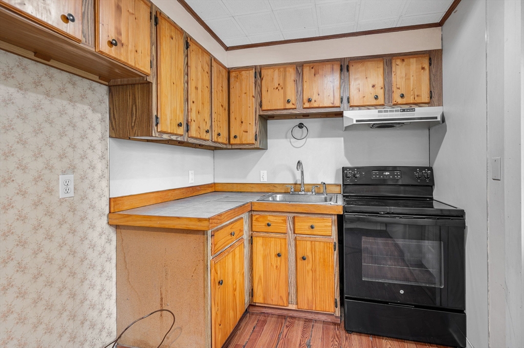 8 Austin Court, Unit B Saugus, MA 01906 - Photo 10 of 20