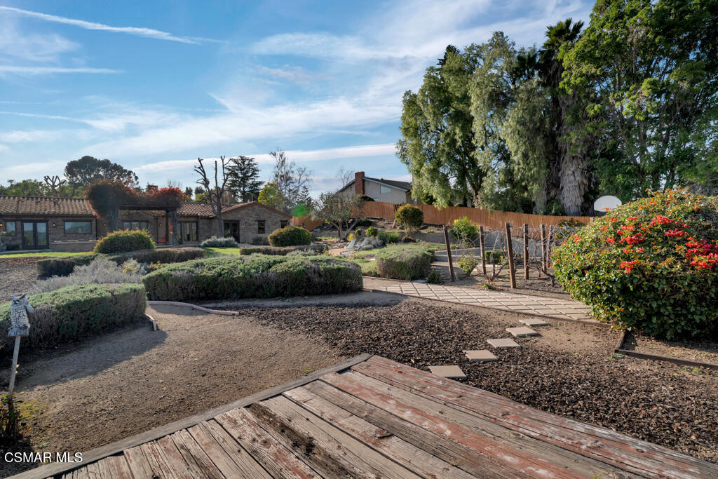 1660 San Rafael Way Camarillo, CA 93012 - Photo 47 of 63 a view of a street with cars parked