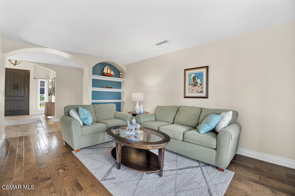 1660 San Rafael Way Camarillo, CA 93012 - Photo 8 of 63 a living room with furniture and a wooden floor