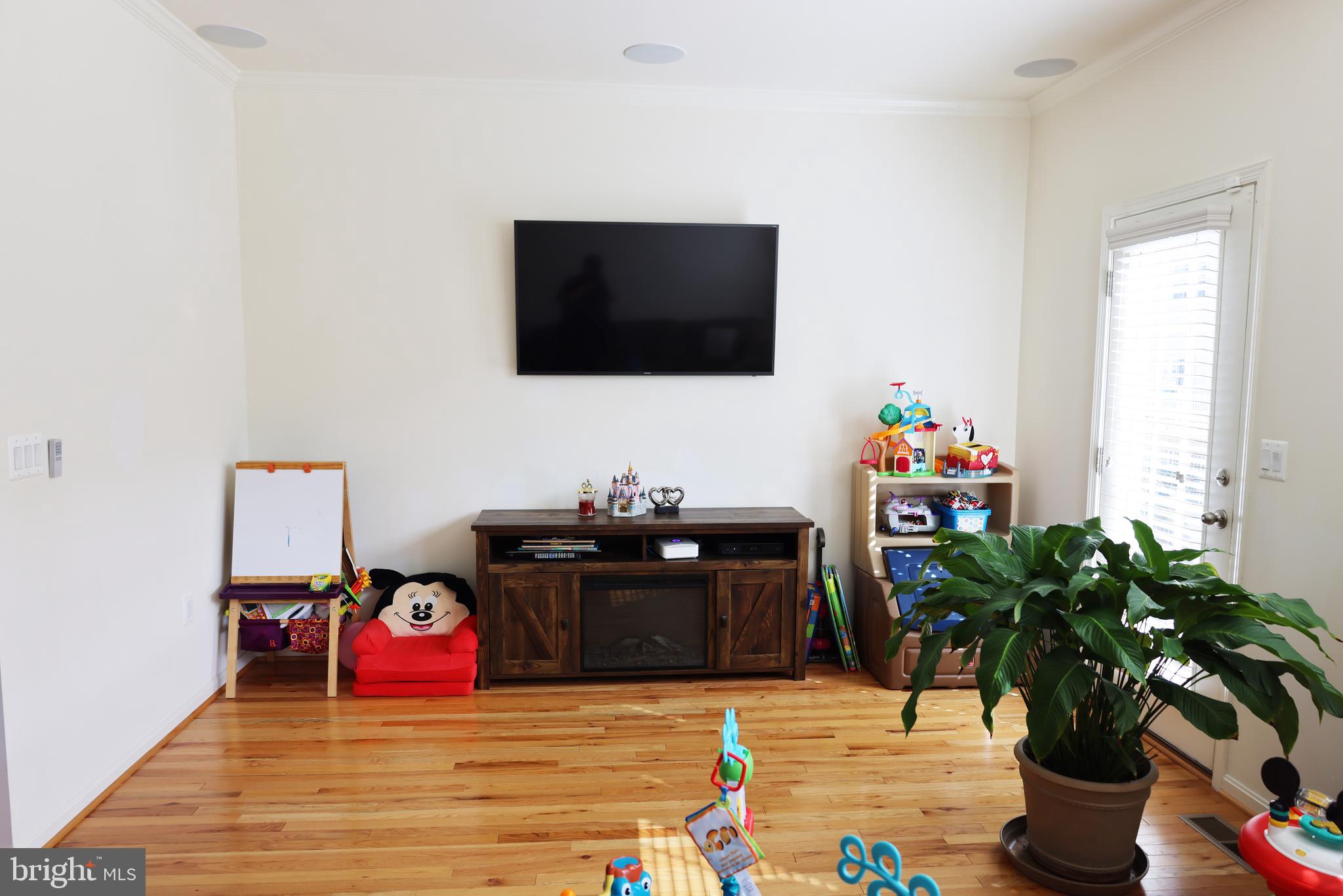 8006 Cayzer Lane Gainesville, VA 20155 - Photo 14 of 35