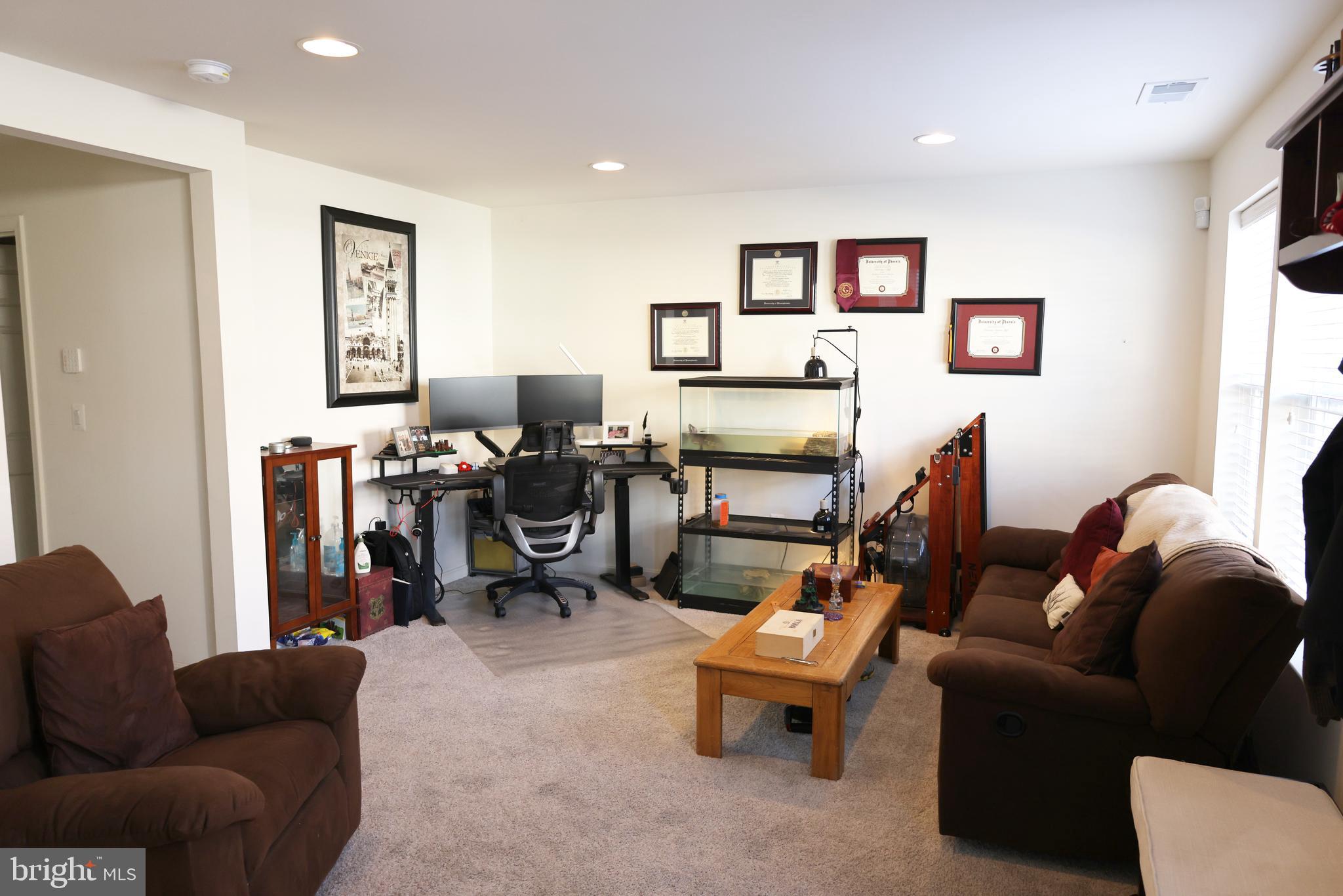 8006 Cayzer Lane Gainesville, VA 20155 - Photo 8 of 35