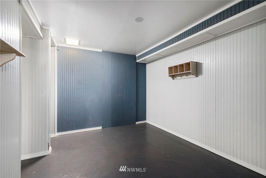 4360 Tracyton Beach Road Northwest Bremerton, WA 98310 - Photo 22 of 32 Gallery Image 22