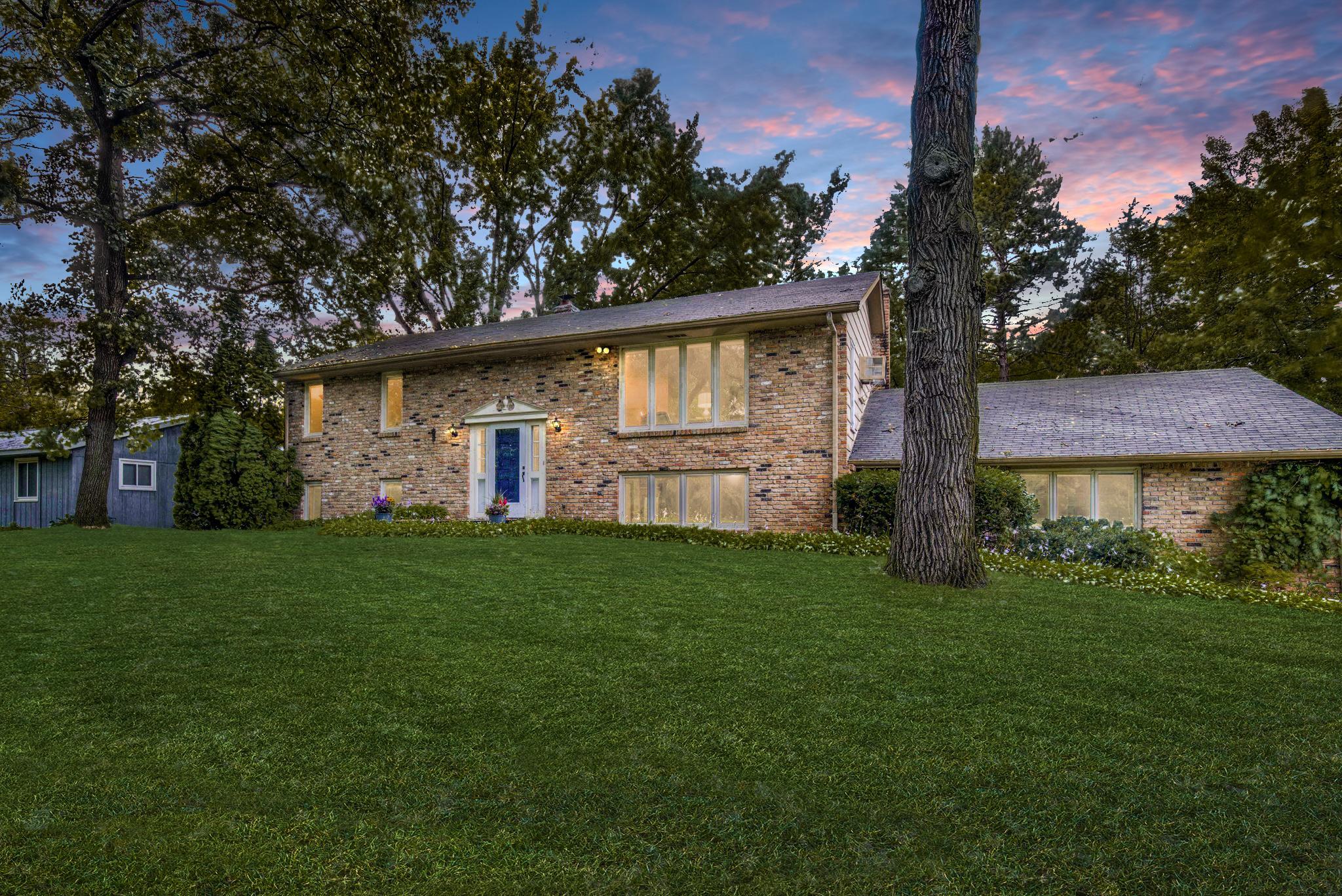 14820 Glendale Road Minnetonka, MN 55345 - Photo 1 of 27 Gallery Image 1