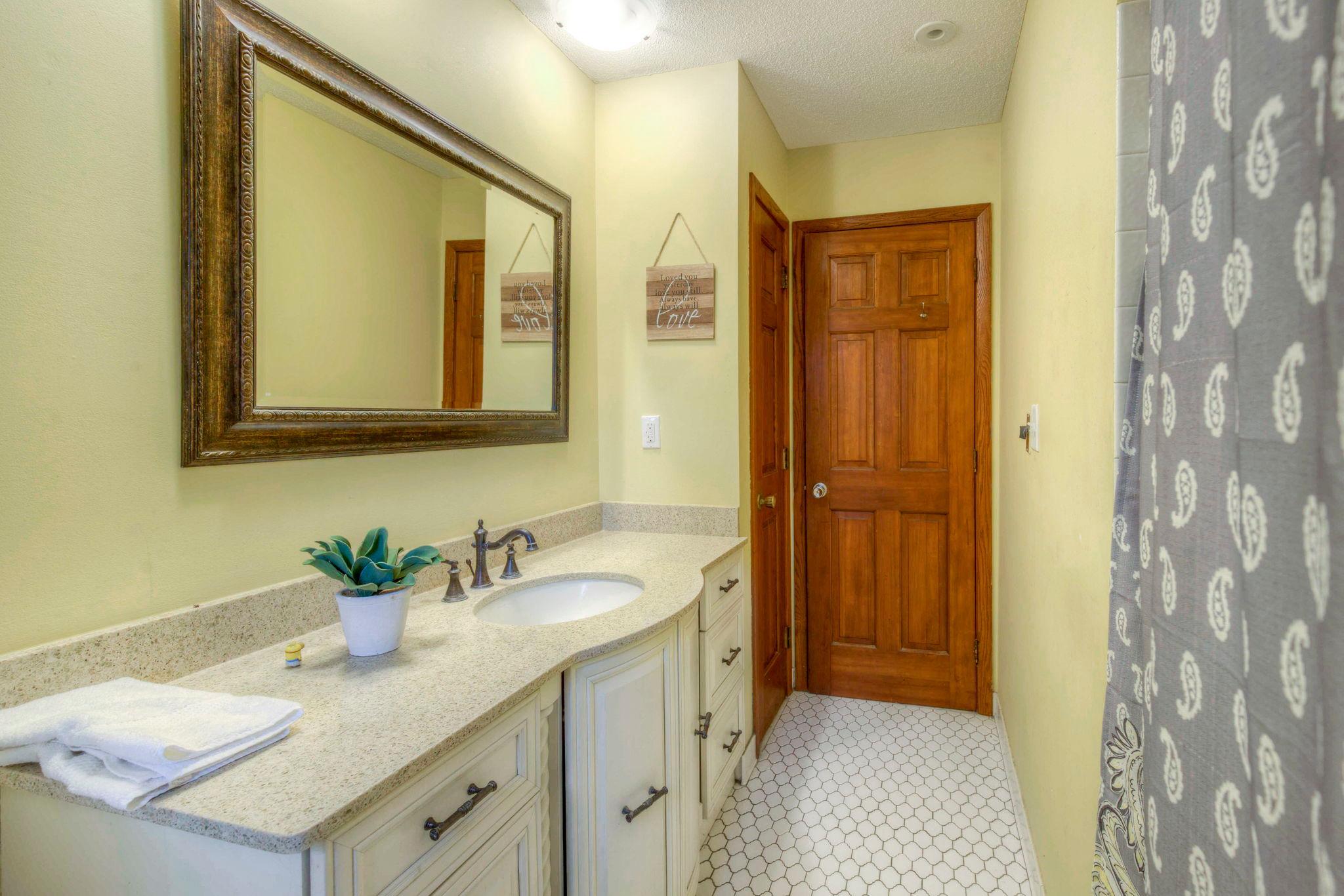 14820 Glendale Road Minnetonka, MN 55345 - Photo 14 of 27 Gallery Image 14