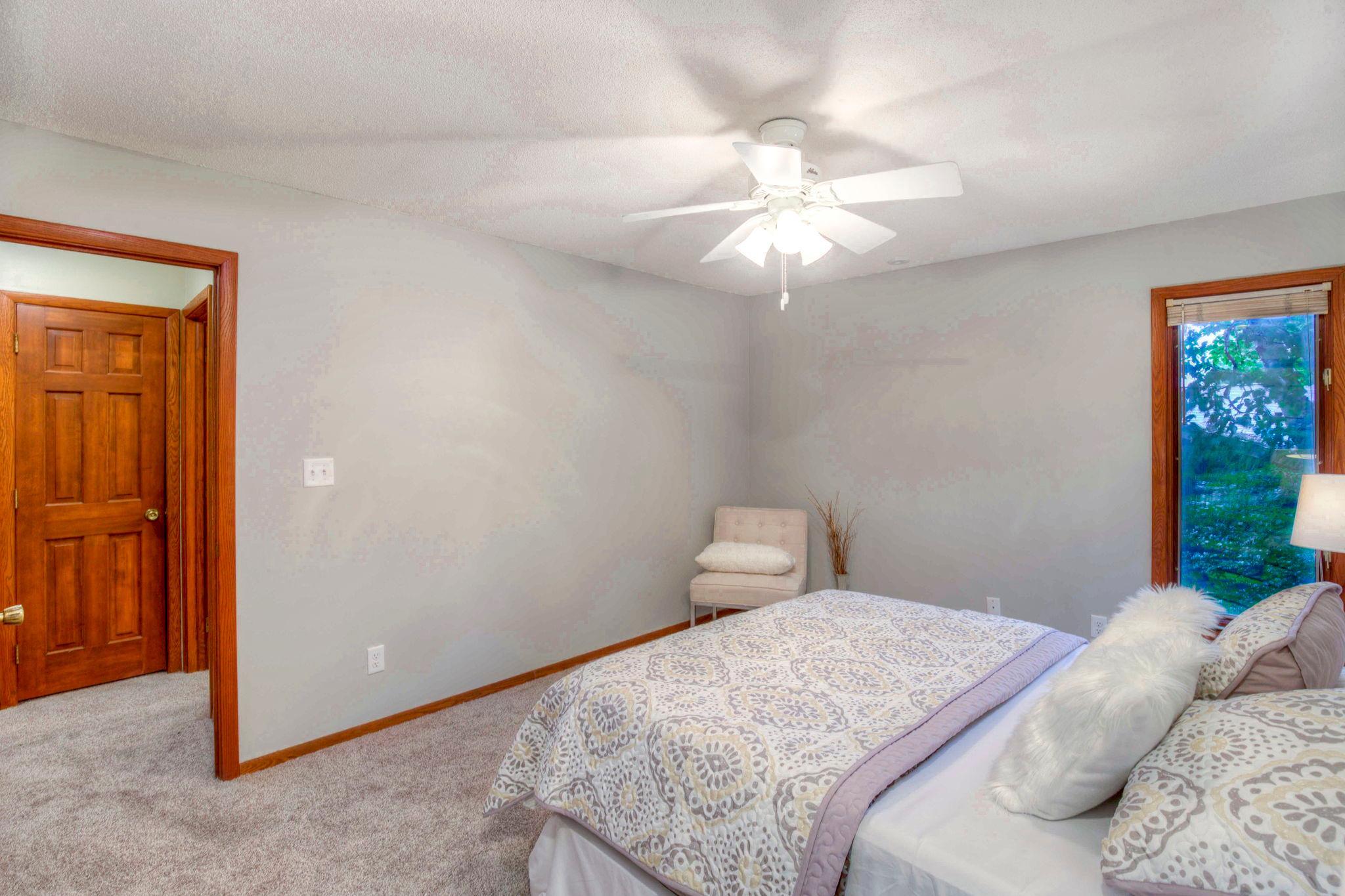 14820 Glendale Road Minnetonka, MN 55345 - Photo 15 of 27 Gallery Image 15