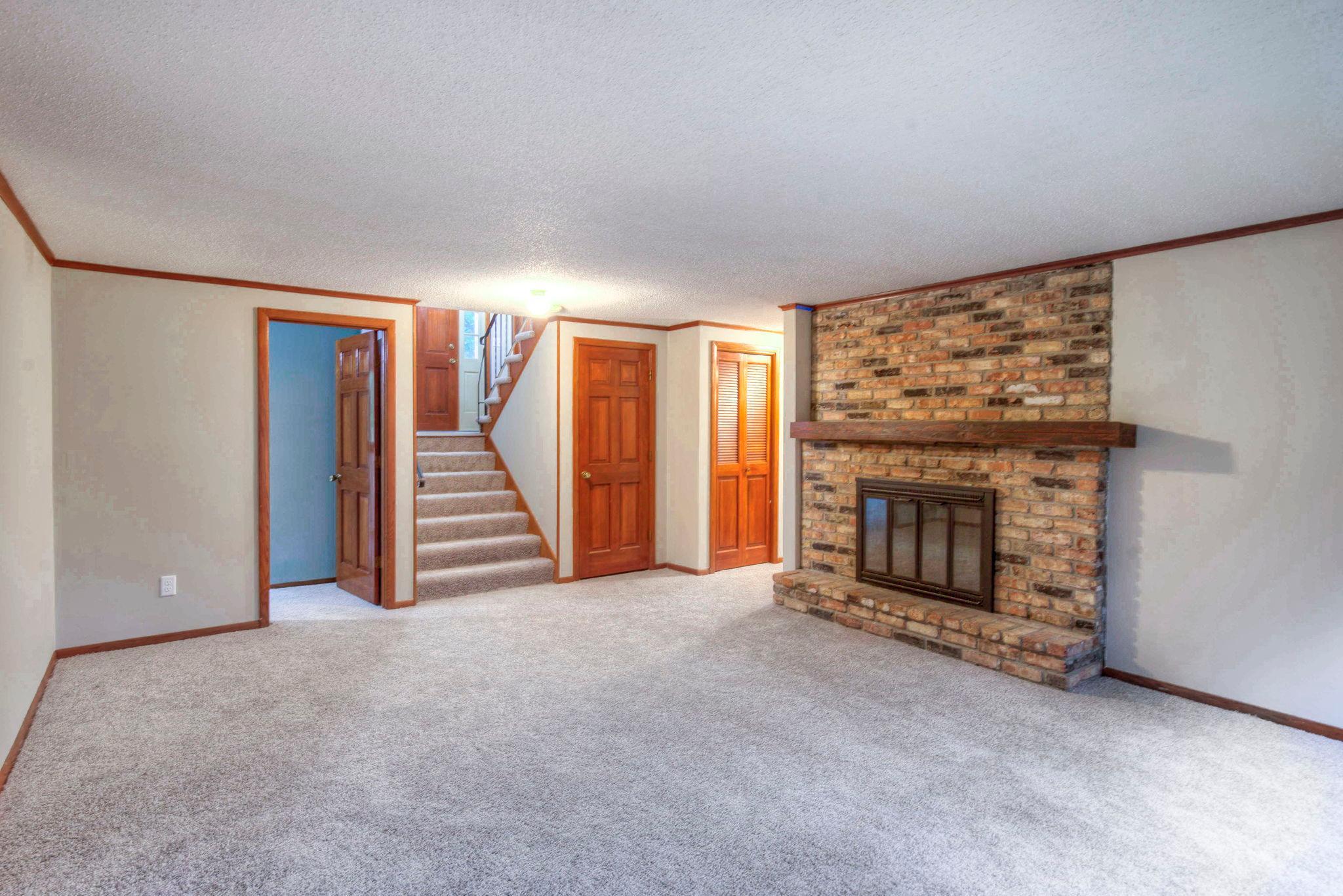 14820 Glendale Road Minnetonka, MN 55345 - Photo 17 of 27 Gallery Image 17