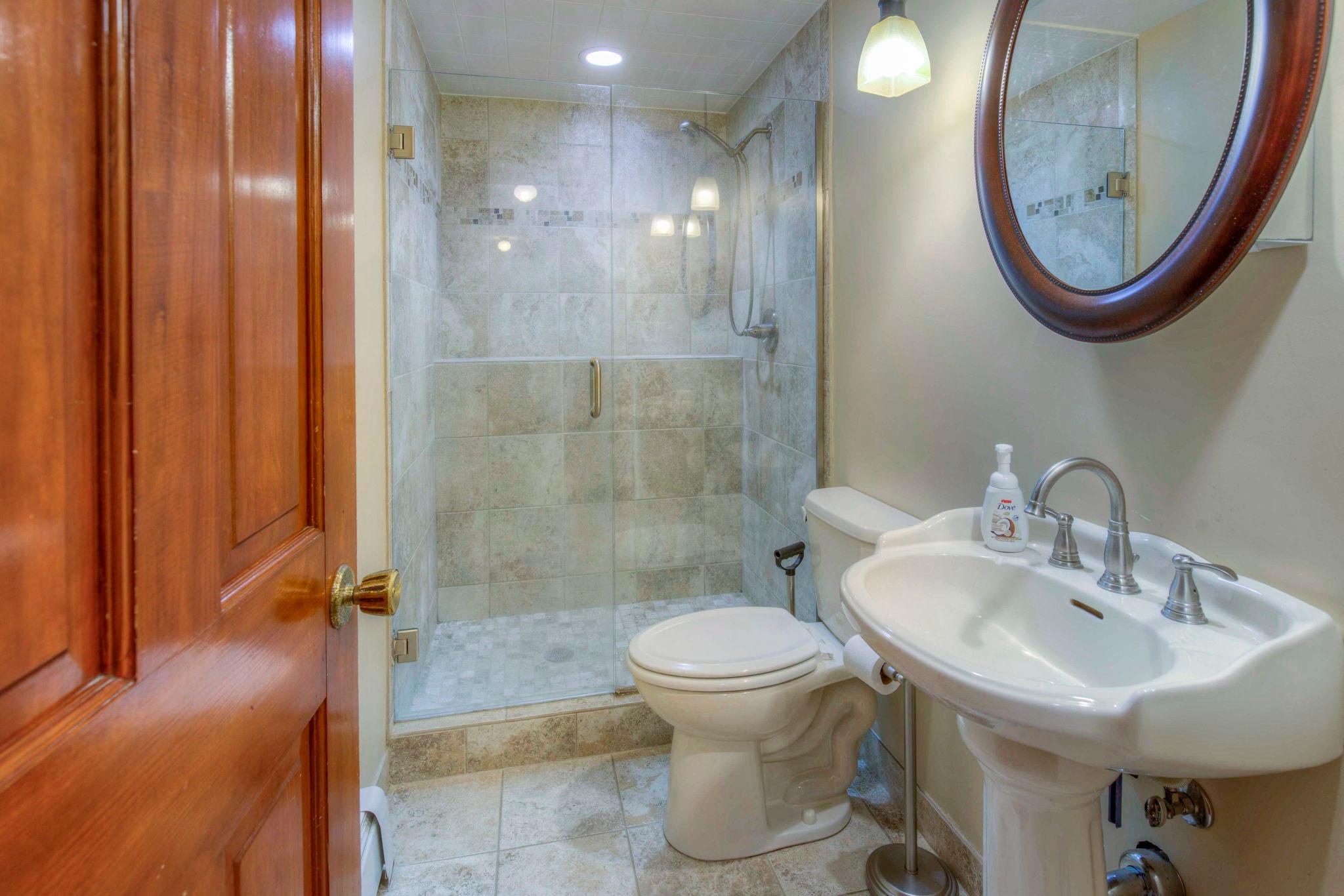 14820 Glendale Road Minnetonka, MN 55345 - Photo 18 of 27 Gallery Image 18