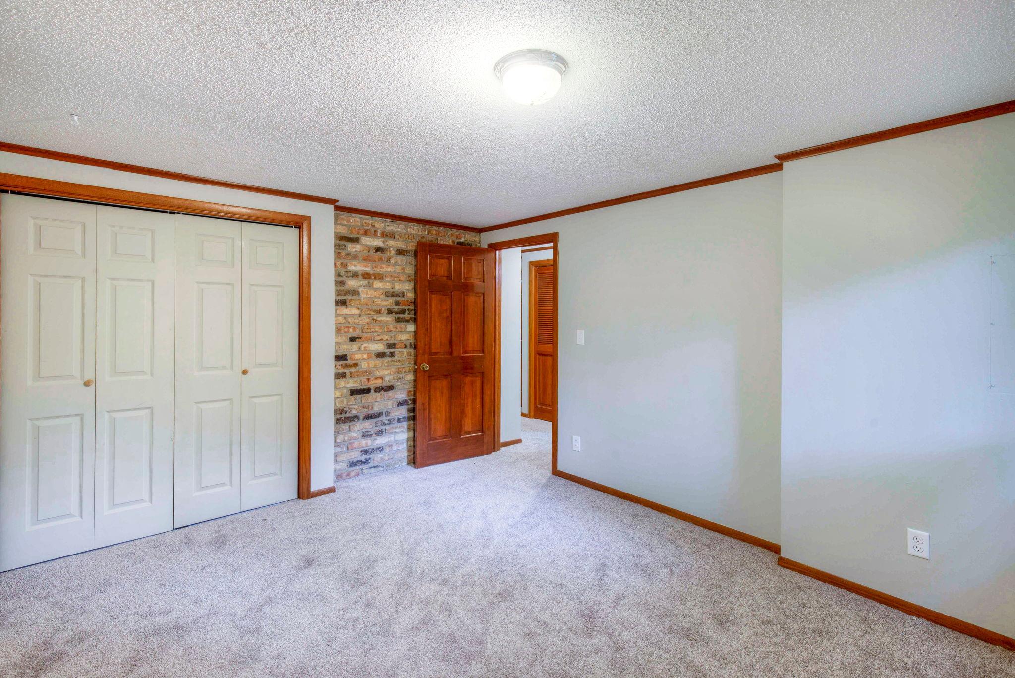 14820 Glendale Road Minnetonka, MN 55345 - Photo 23 of 27 Gallery Image 23
