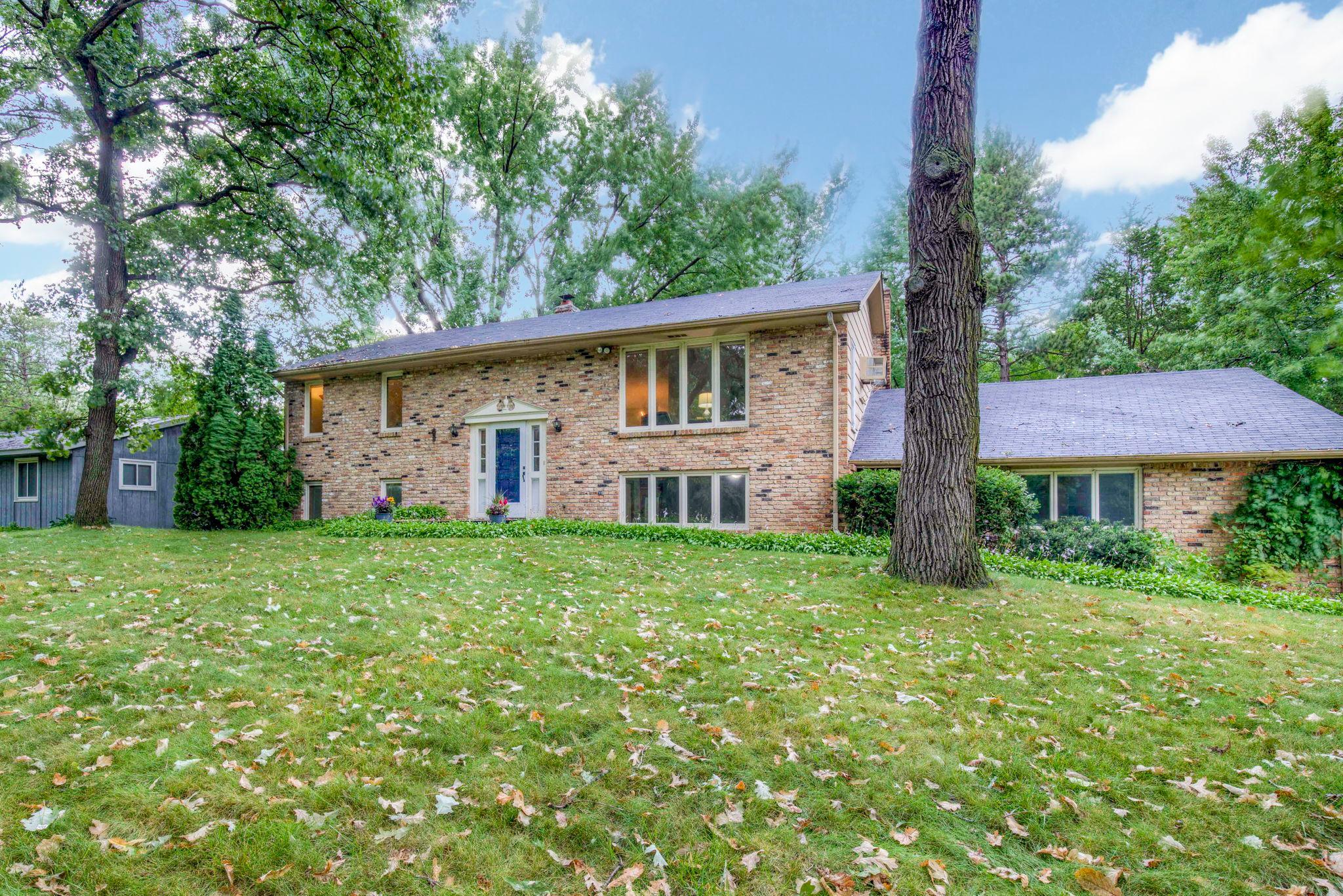 14820 Glendale Road Minnetonka, MN 55345 - Photo 6 of 27 Gallery Image 6