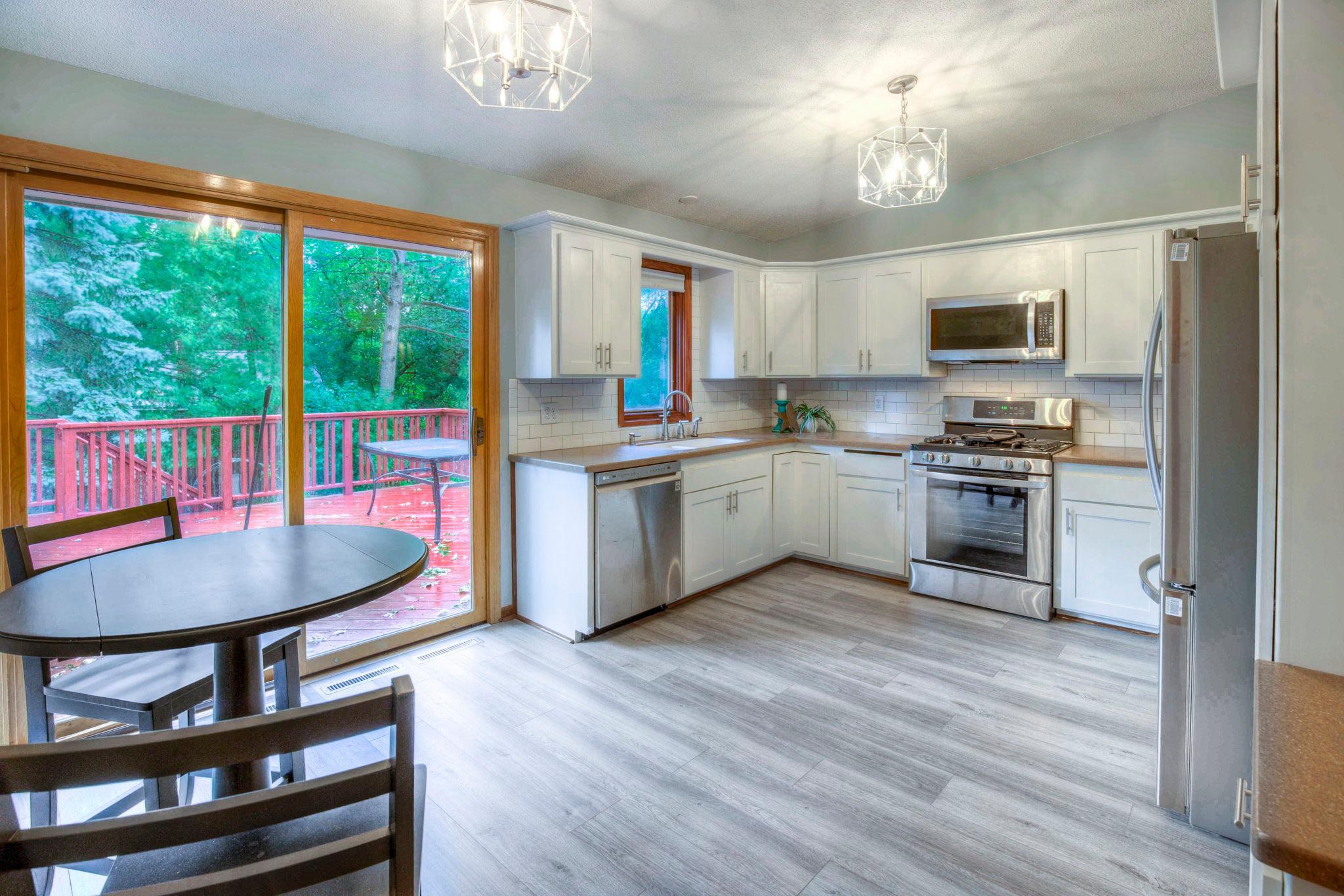 14820 Glendale Road Minnetonka, MN 55345 - Photo 10 of 27 Gallery Image 10