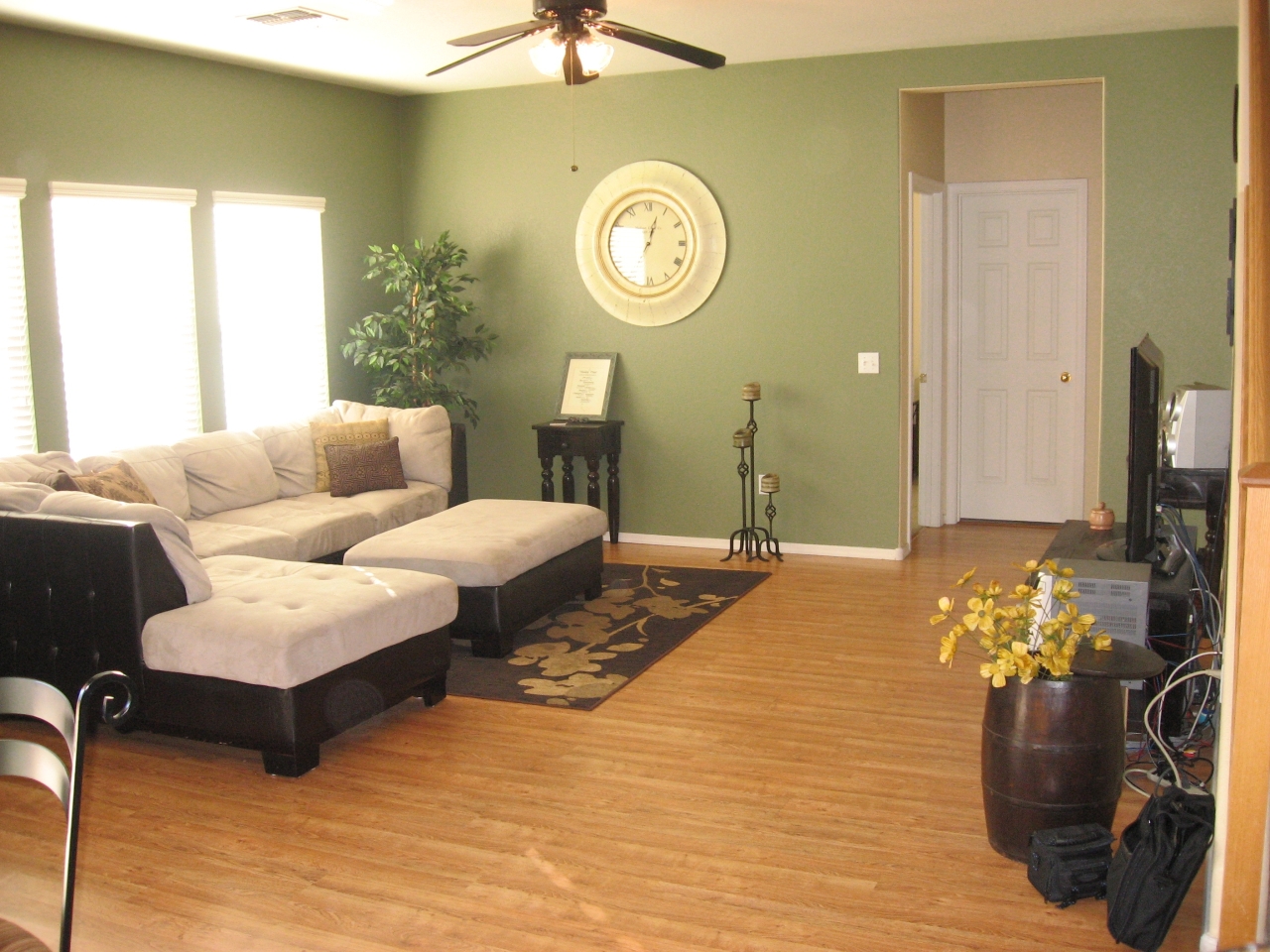 2723 West Tanner Ranch Road Queen Creek, AZ 85144 - Photo 4 of 13 Family Room