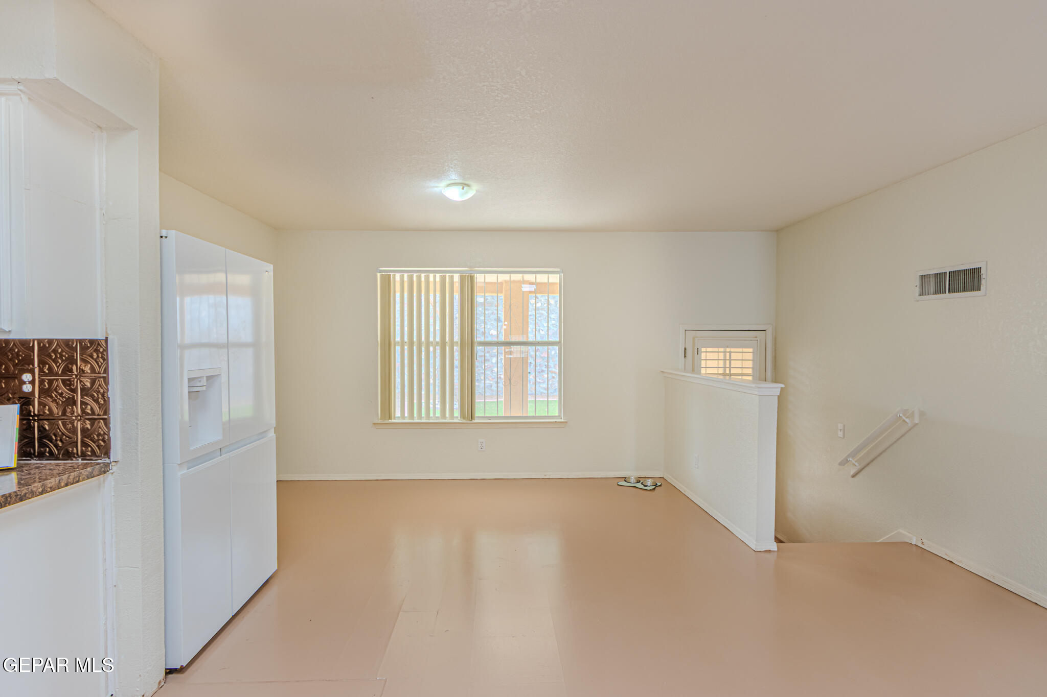 1420 Black Ridge Drive El Paso, TX 79912 - Photo 14 of 34 Breakfast Nook
