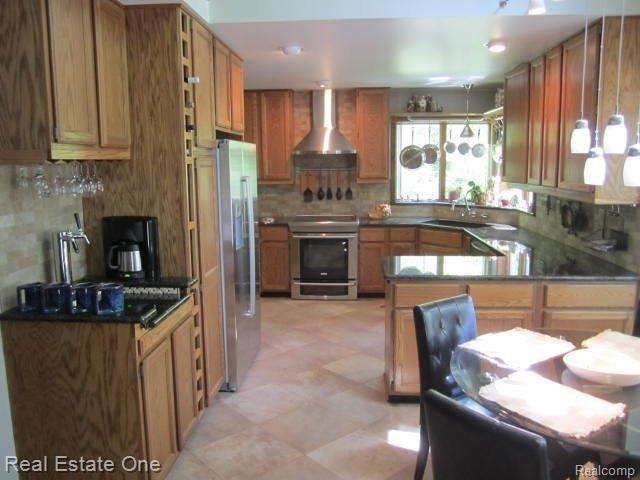 3300 East Rattalee Lake Road Davisburg, MI 48350 - Photo 4 of 9 8.jpg
