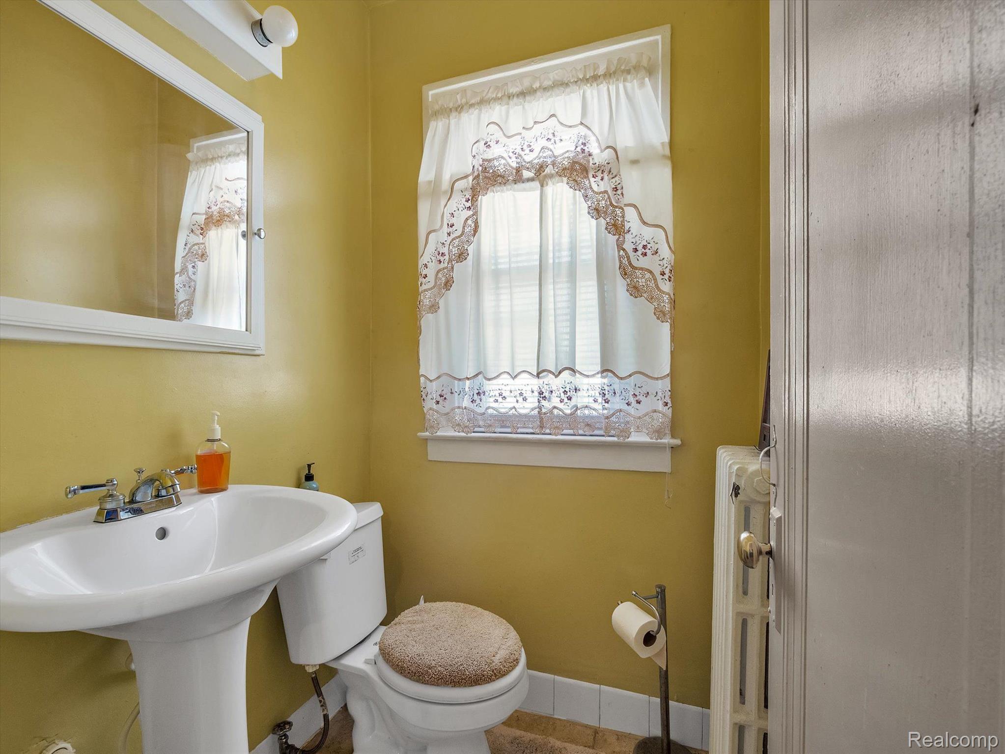 3472 Yorkshire Road Detroit, MI 48224 - Photo 24 of 44 Gallery Image 24