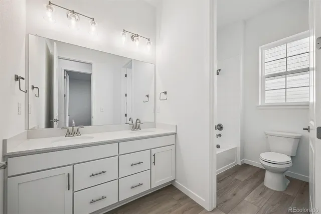 $899,950 | 3789 Emerald Shore Circle, Loveland, CO 80538