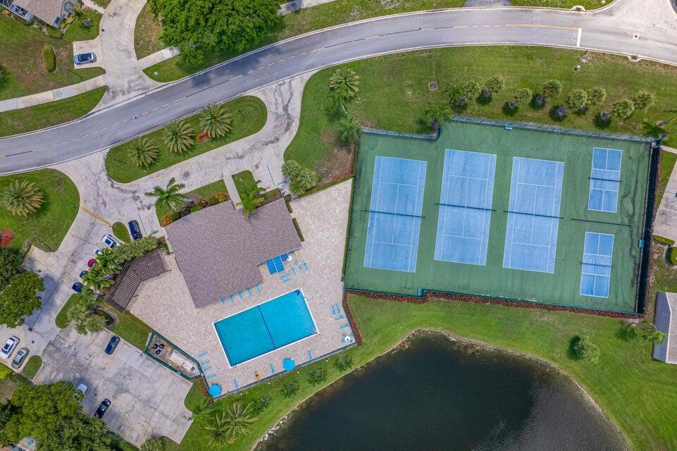 9082 Boca Gardens Parkway, Unit C Boca Raton, FL 33496 - Photo 20 of 26 BGPOOL2
