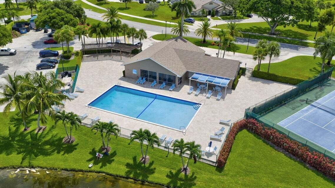 9082 Boca Gardens Parkway, Unit C Boca Raton, FL 33496 - Photo 21 of 26 BGPOOL
