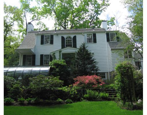 49 Arnold Road Wellesley, MA 02481 - Photo 8 of 11