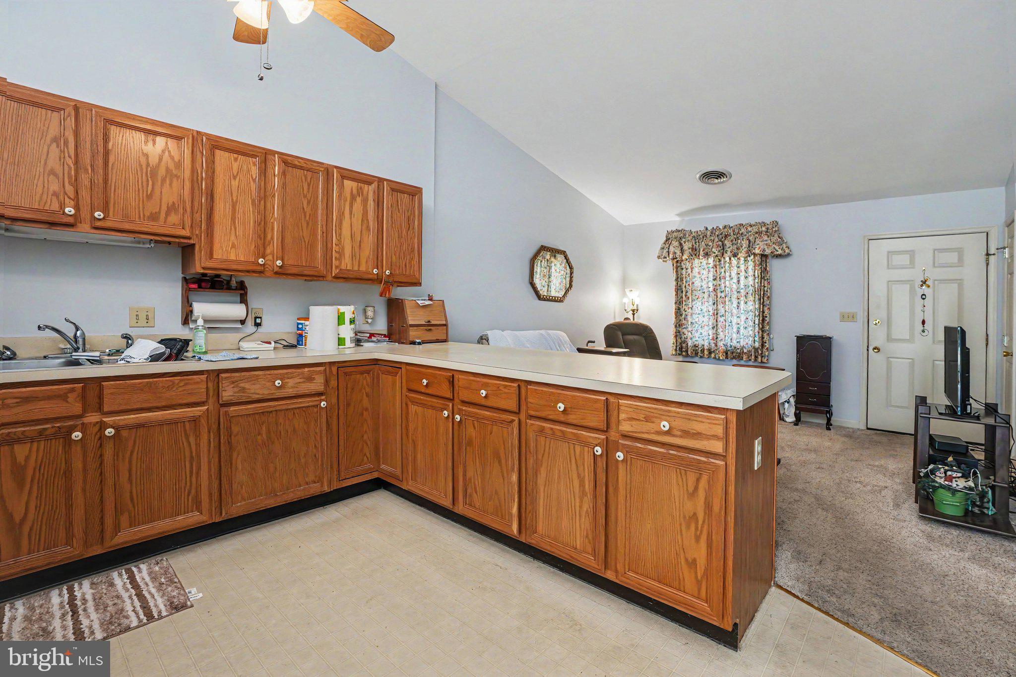 1208 Progress Road Chambersburg, PA 17201 - Photo 7 of 31