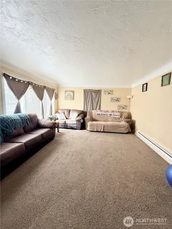 $235,000 | 216 Cherry Avenue West, Omak, WA 98841